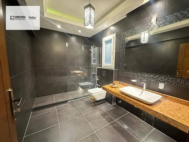 8 baddfc2c-b30f-497e-b731-9054903221ca. jpg