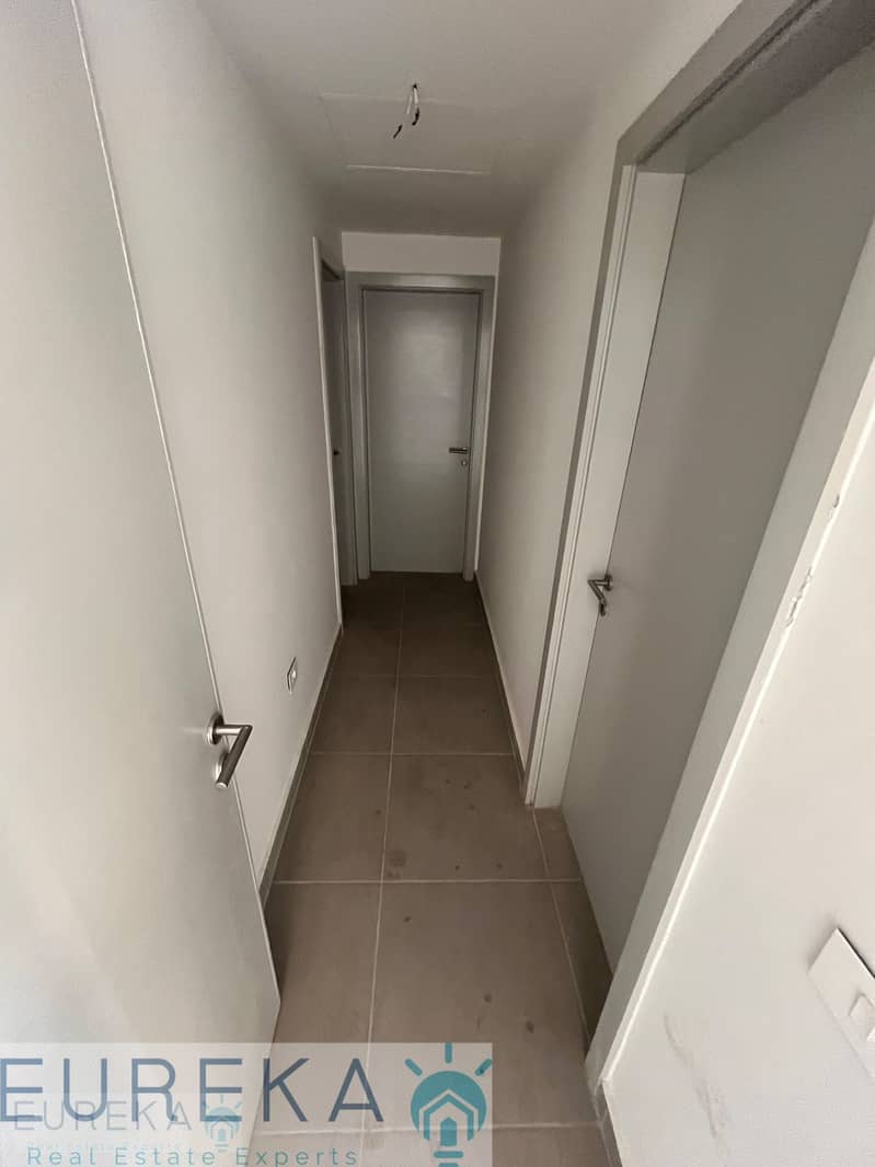 6 c8177f2c-bc75-4ae5-bf41-0a8b38f147b8. jpg