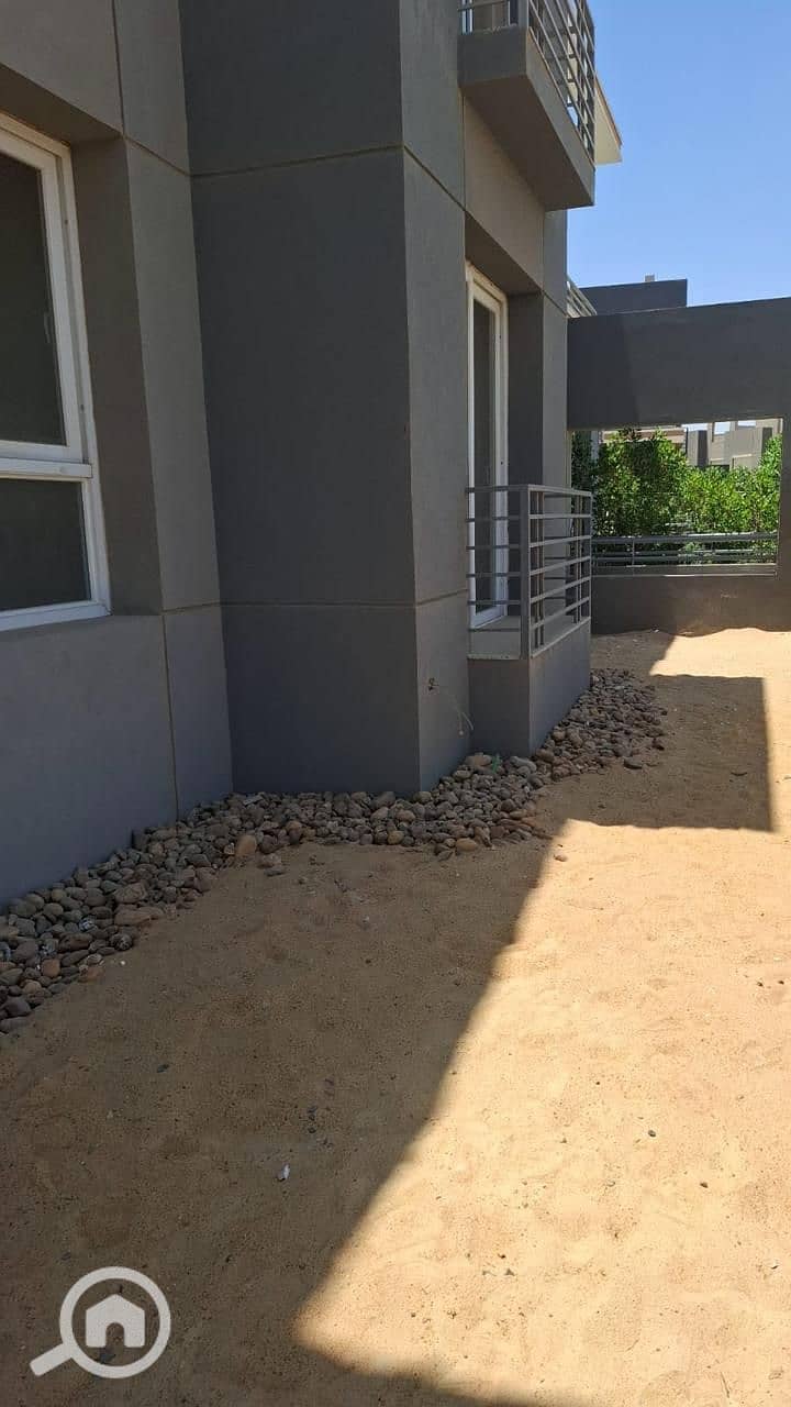 5 35d54b07-9d40-4c97-873a-45259cad6861. jpg