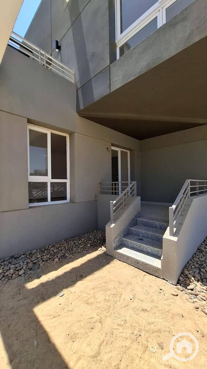 11 e03f15ea-cc95-4feb-9acc-a8902442449b. jpg