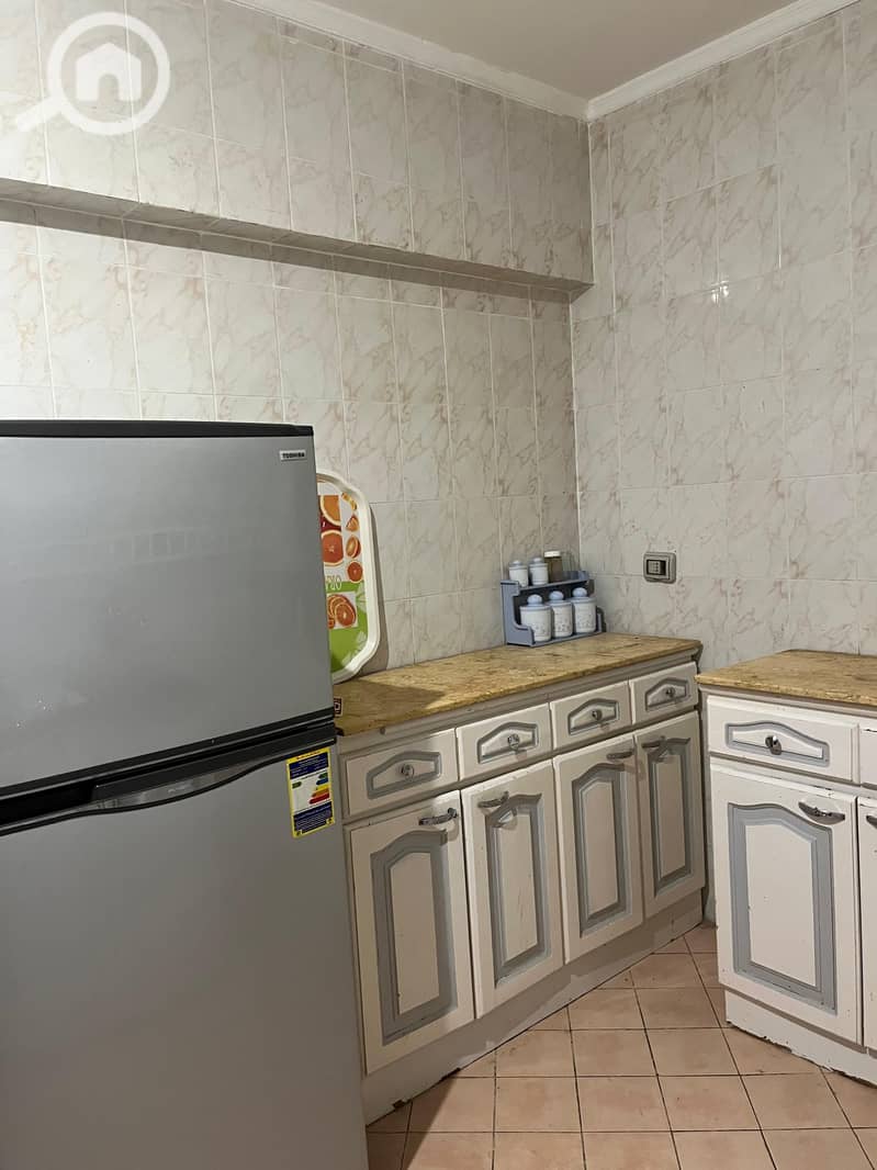 8 d47045f9-df41-4faa-b433-e4a923e996b5. jpeg