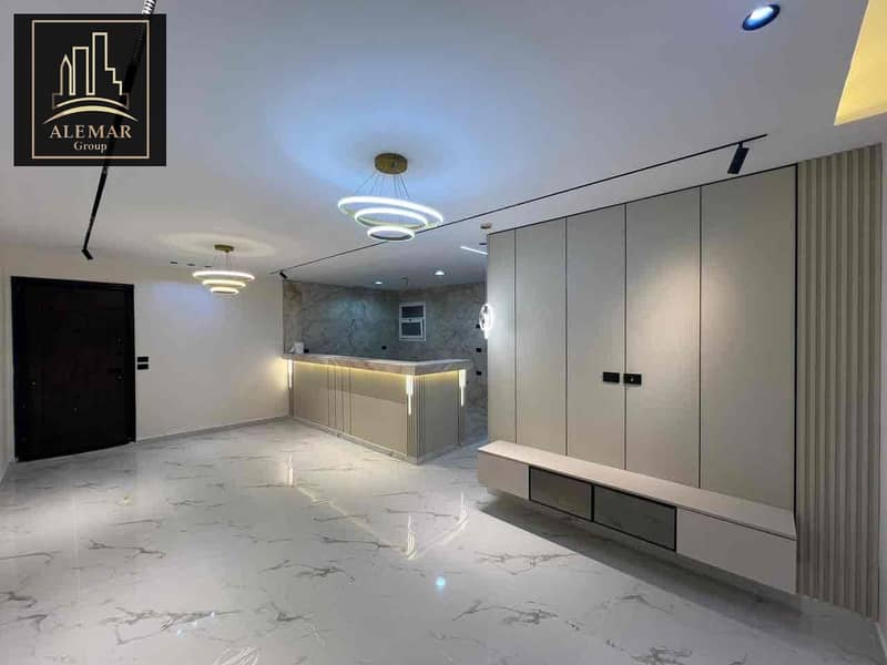 19 53d76baf-548b-4c0e-aeec-60bb1f1f8dac. jpg