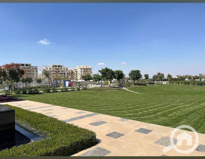 2 WhatsApp Image 2025-11-03 at 4.04. 19 PM. jpeg