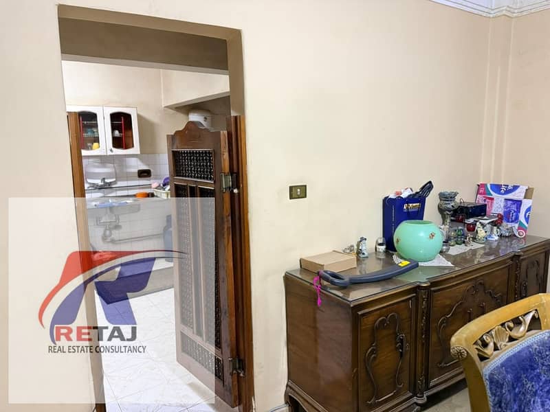 7 61f9e4b5-13f0-4a38-9573-9087f5e8b5bd. jpg