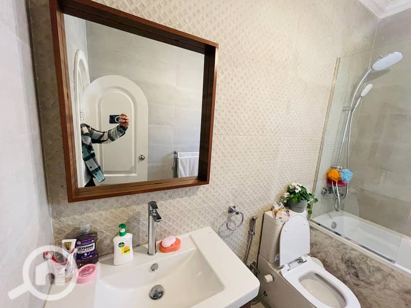 12 494531392_122263218488228254_7139808931528105253_n. jpg