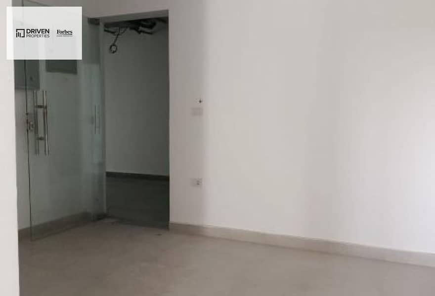 3 d884a1ca-e2a6-4278-b48c-e6ca6316f623. jpg