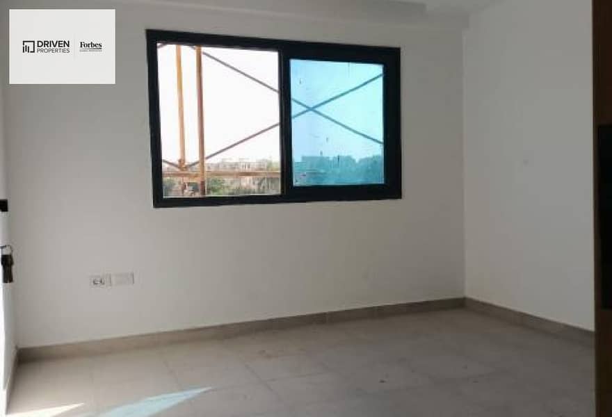 4 614e4a73-5c4f-4fca-9141-bfc5e02d74db. jpg