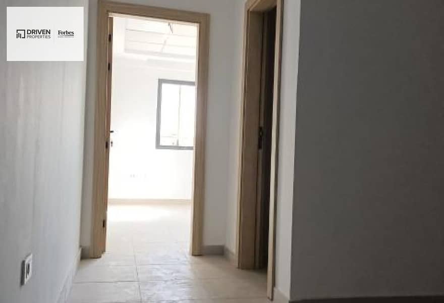 5 808e26bf-e5c2-4557-be4f-e707d2f5bb89. jpg