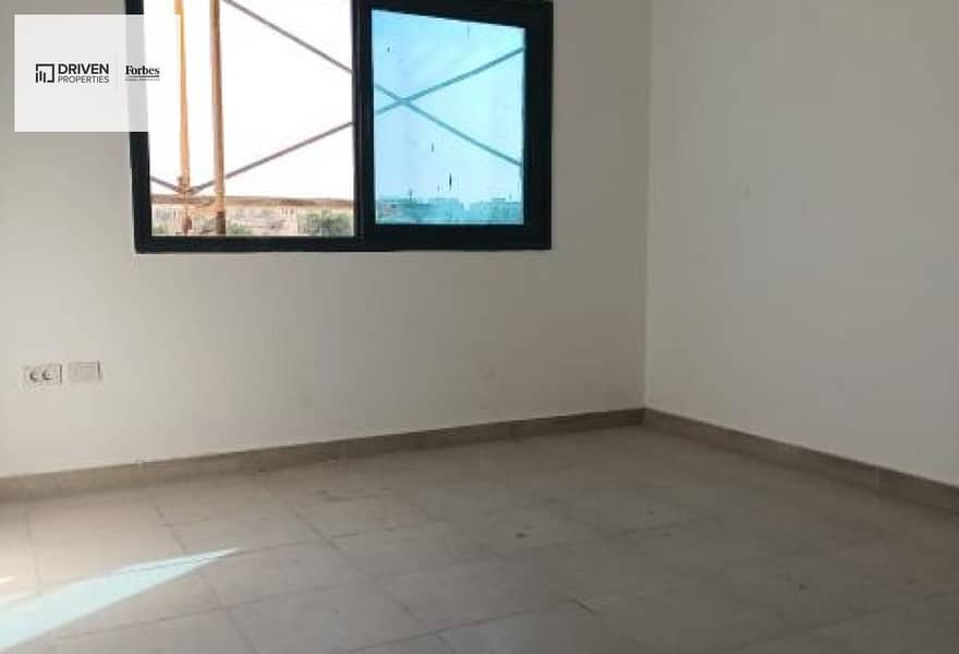 9 7c48da2e-eee0-4b90-bcd6-96c5945b4a1d. jpg