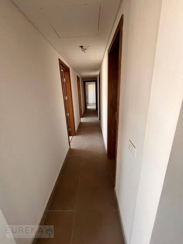 6 original-ADF89C62-B604-40D5-B2F7-9A95A4BD3130. jpg