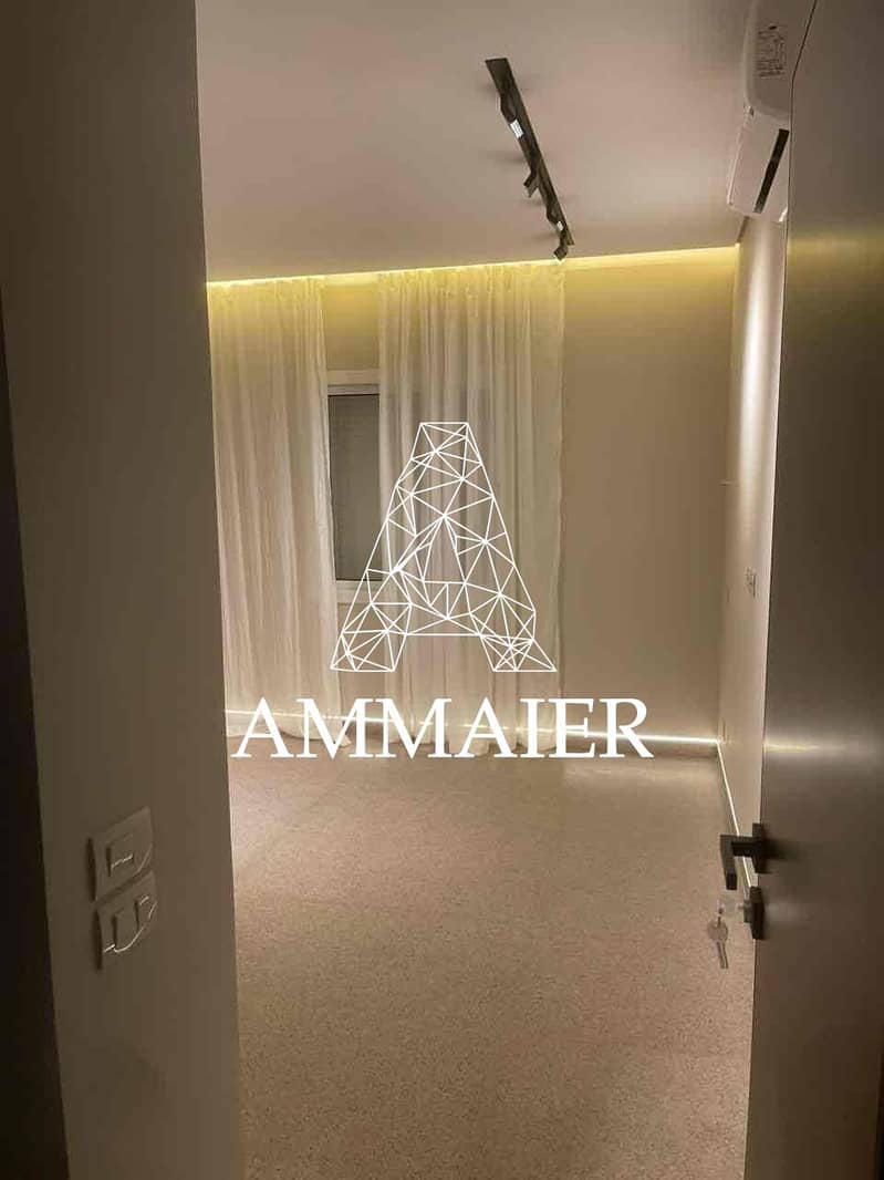 4 55cd463c-9d02-43c8-acde-f896a0190466. jpg