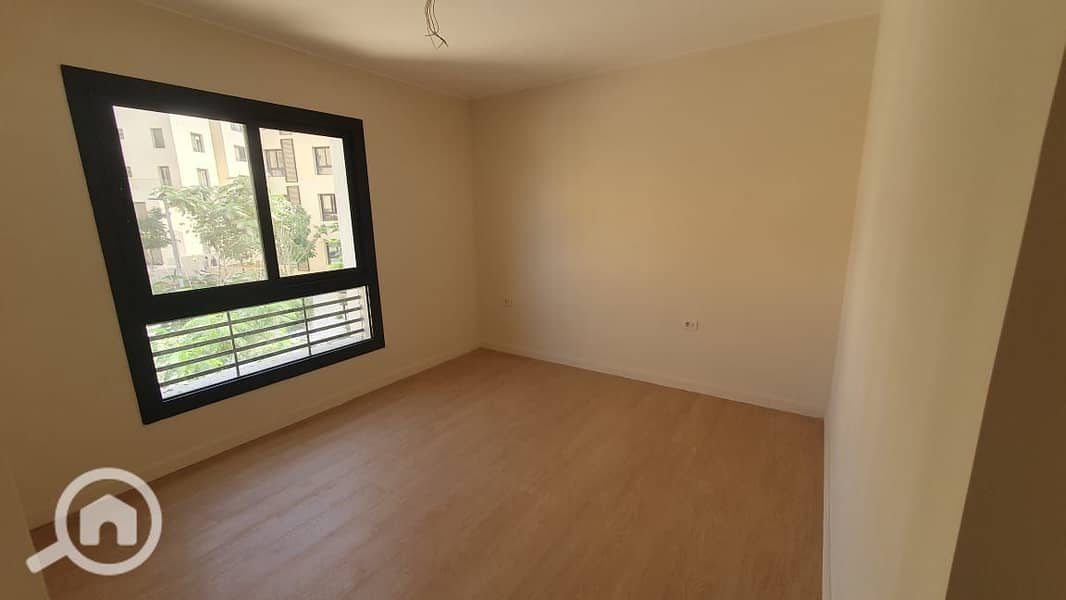 4 7b435800-45e7-494b-9f6d-a5b06c60f80d. jpg