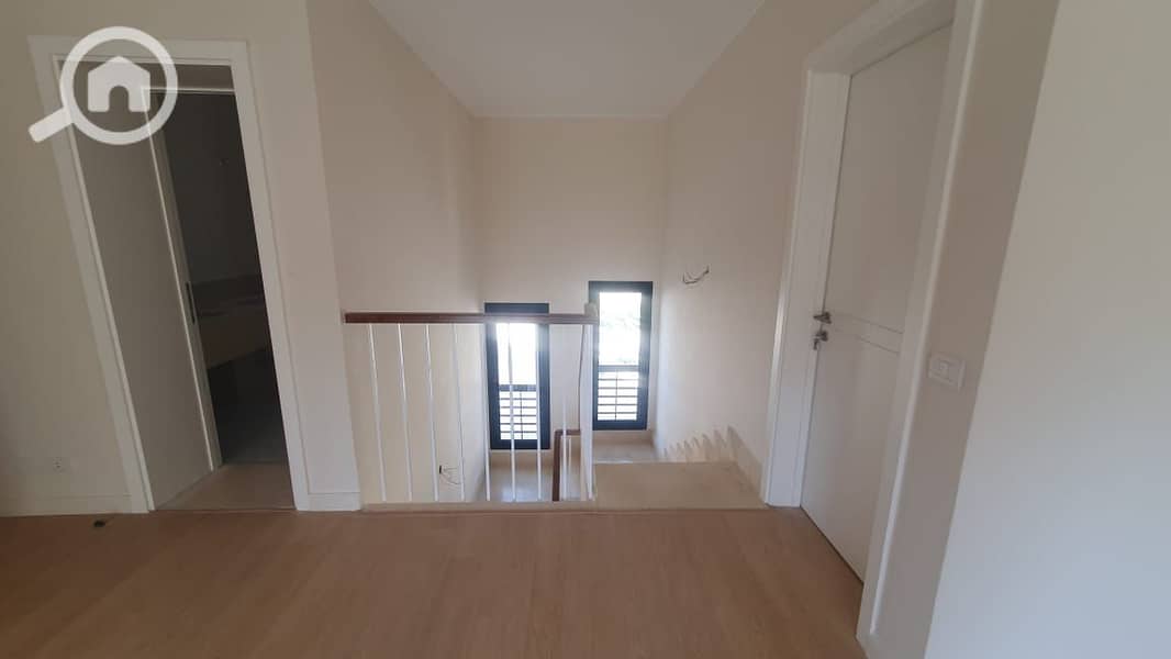 6 a087722d-35f8-47e4-87e8-2c12356118be. jpg