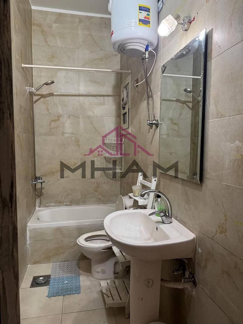 8 photo_5998831868469513091_y. jpg