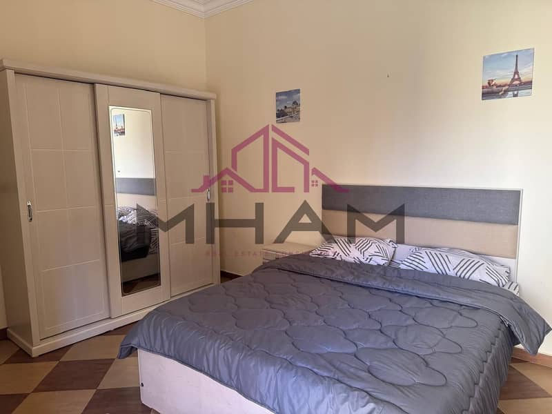 10 photo_5998831868469513094_y. jpg