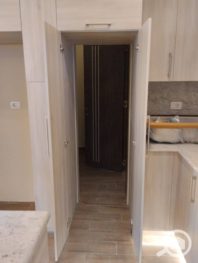 8 27479917-1115-416a-8dae-f6998b2fe709. jpg