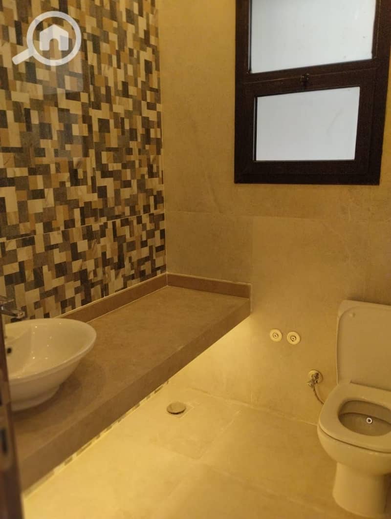 10 dd3efe1b-340b-4664-bfaa-06d6fa0360d8. jpg