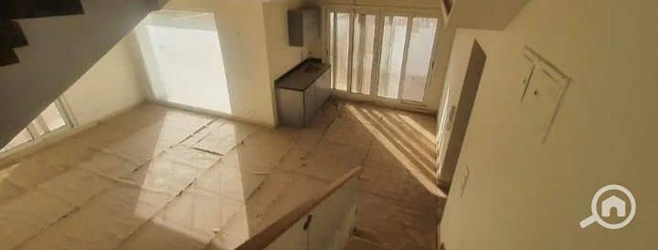 8 f49460be-da4b-43a8-927d-c58a97cb29bc. jpg