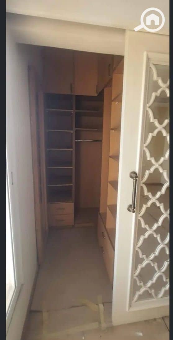 10 fe17a116-9e7b-4a80-b799-7429e2a6cd14. jpg