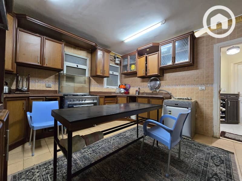 6 3967b0dc-cbd5-47f4-b447-32900229cdaa. jpeg