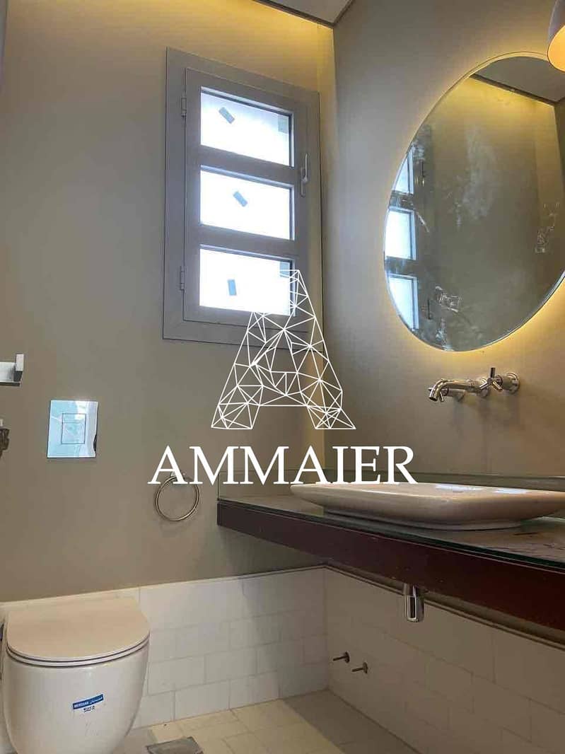 33 078bd7f4-dde4-40ed-b3d9-e045bb9f28b3. jpg