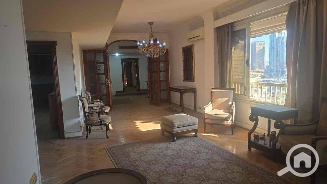 4 e9a9318e-7a1d-4a16-89a4-e1bbf327ea22. jpg