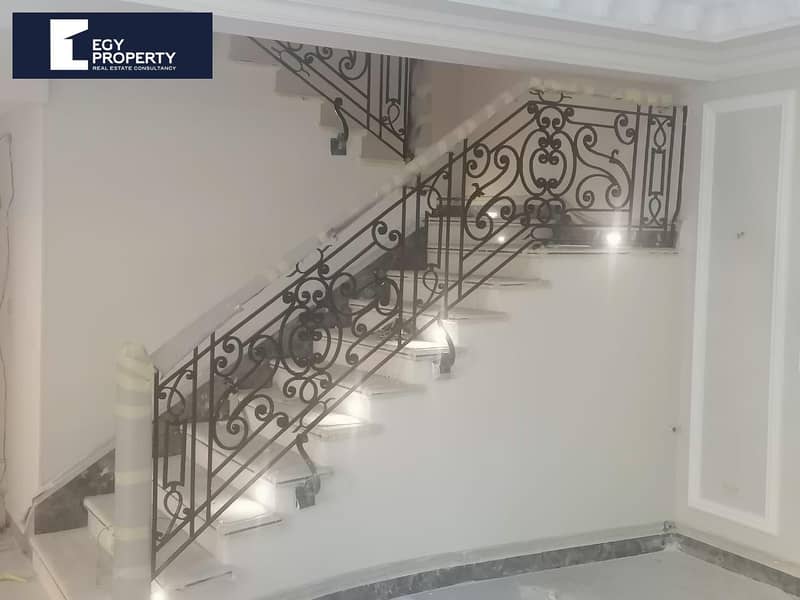 24 _files_3aa43b0d-5b15-412b-93aa-6889f004a0f5. jpeg