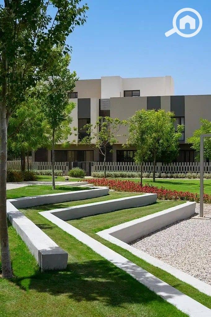 3 30776385-800x600. jpg