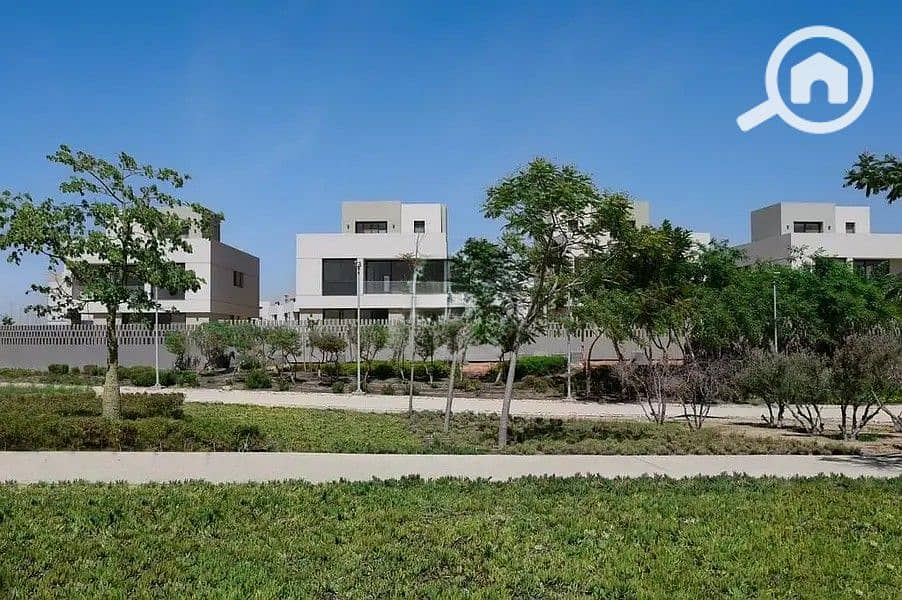 5 30776387-800x600. jpg