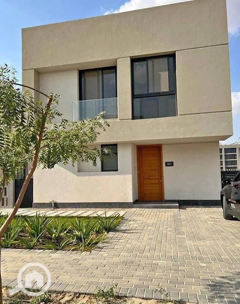 7 30776394-800x600. jpg