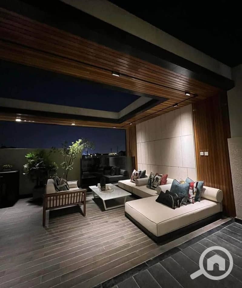 8 539630704_24819454737673910_2793817198817150202_n. jpg