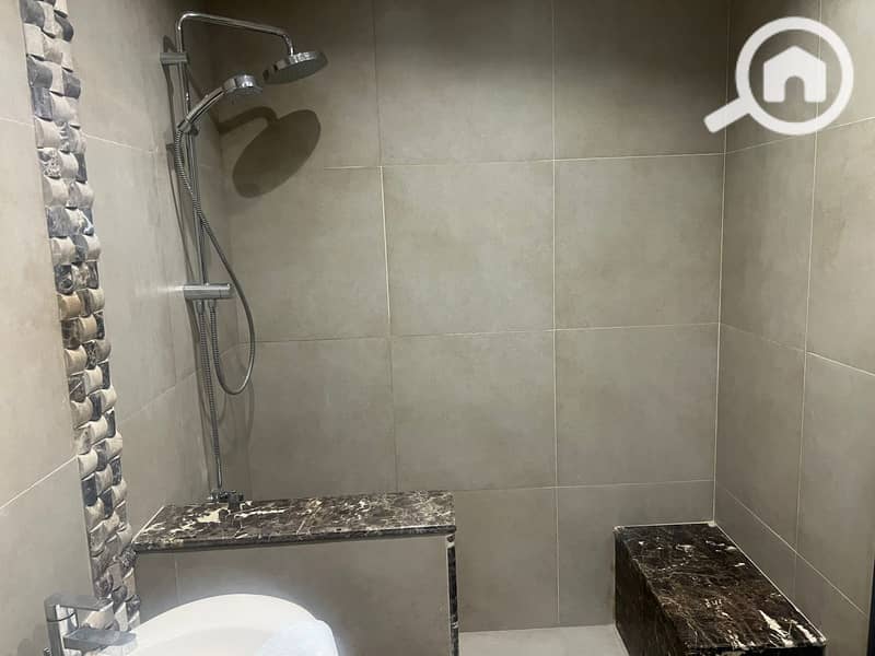 6 19995820-f7a3-45e1-a980-751d72d72053. jpg