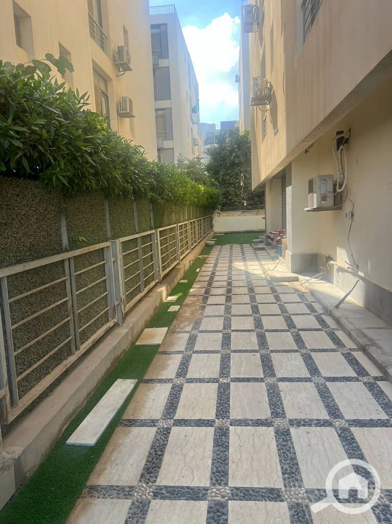 7 eb8c16a0-26f8-4ec3-b436-1763168d3d8d. jpg