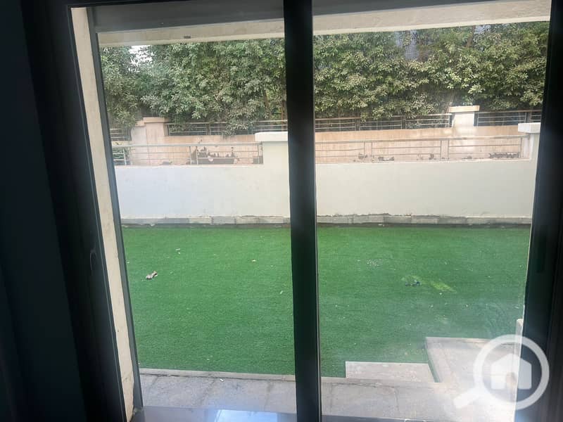 12 537ca4c2-b195-46fa-ac15-d95bbf09501c. jpg