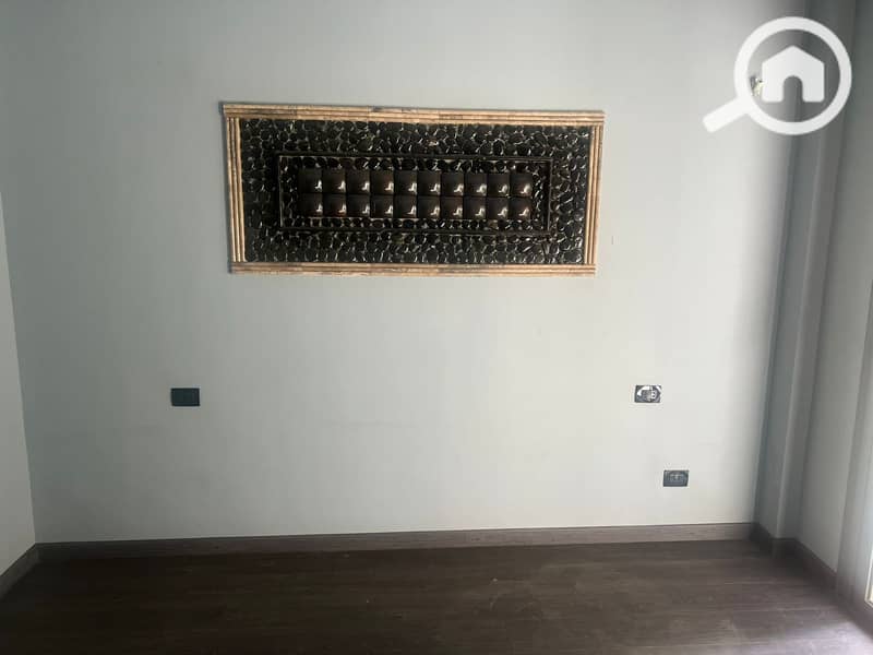 13 03ee5fd0-c562-46aa-afc5-91356d0ae05b. jpg