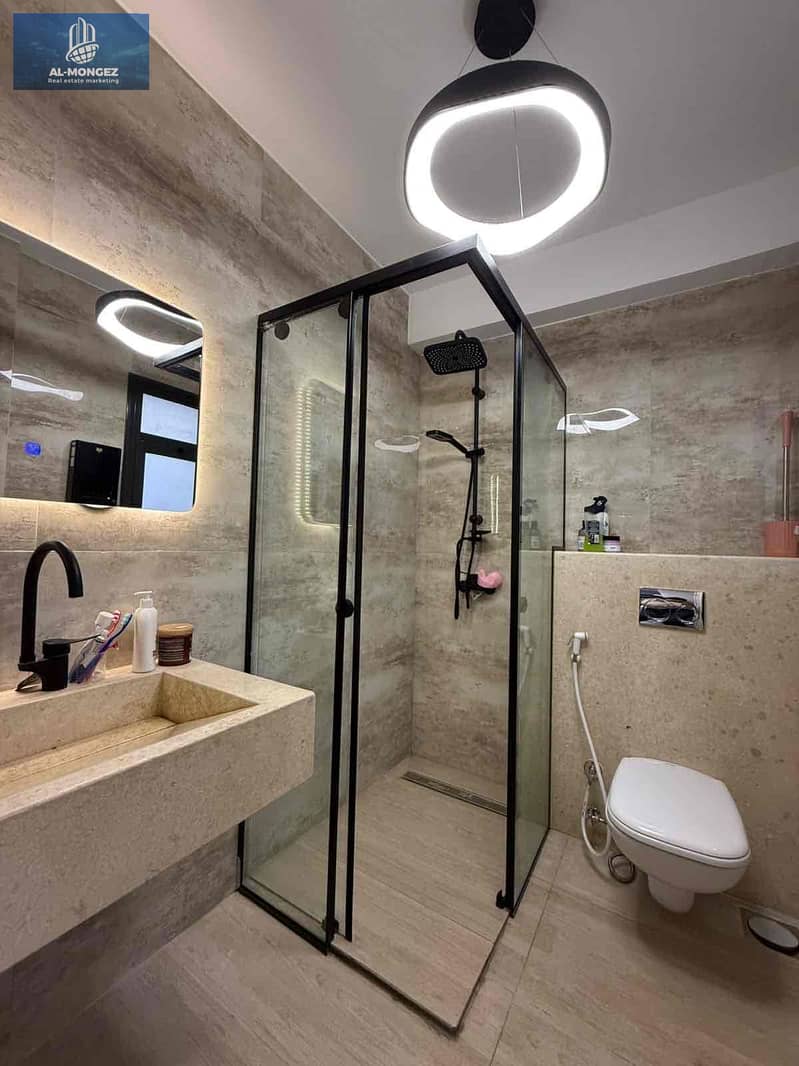 11 90cdc3fc-07b4-4374-9dac-e29528d70489. jpg