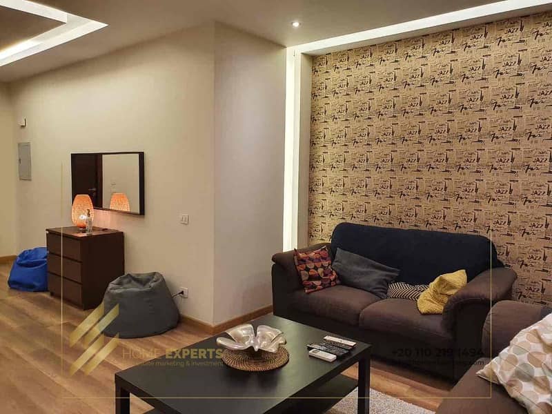 2 b8960e94-d925-4678-8cf6-28c02429f336. jpg