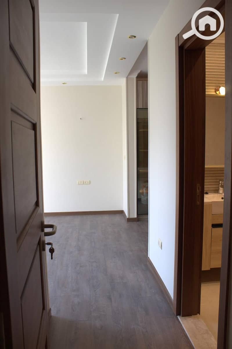 16 WhatsApp Image 2026-01-14 at 10.16. 01 PM (1). jpeg