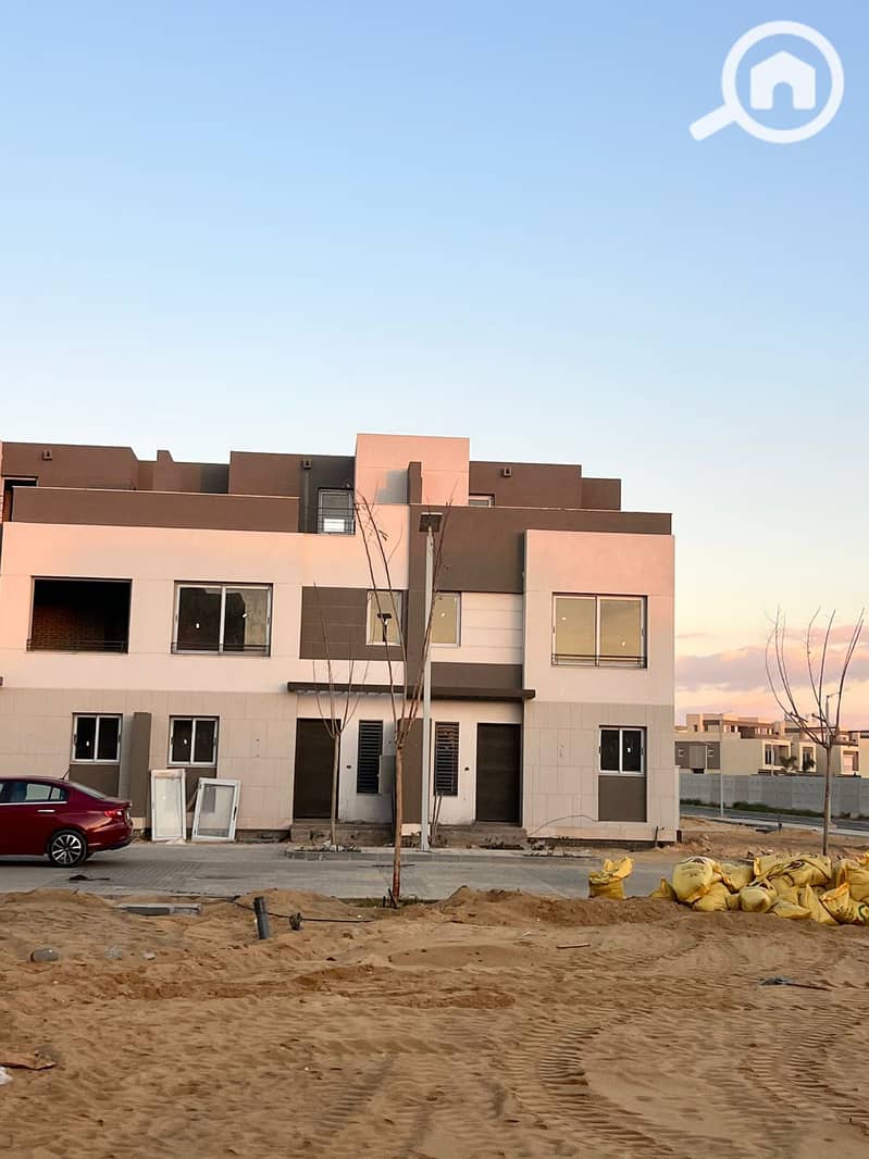 5 WhatsApp Image 2026-01-11 at 11.01. 17 (1). jpeg