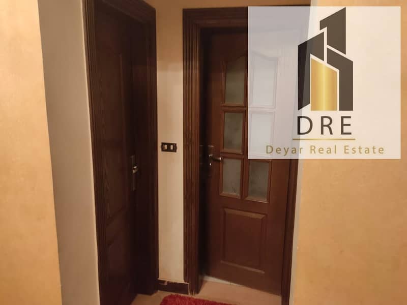 9 0293b0cb-91f7-4aaa-9232-c7a899124877. jpg