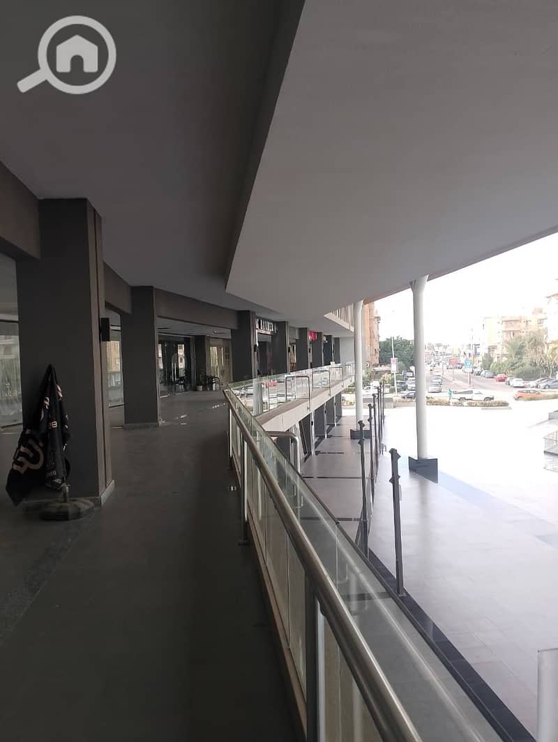 4 38b42c45-98e9-4f66-b59d-3c61d9639711. jpg