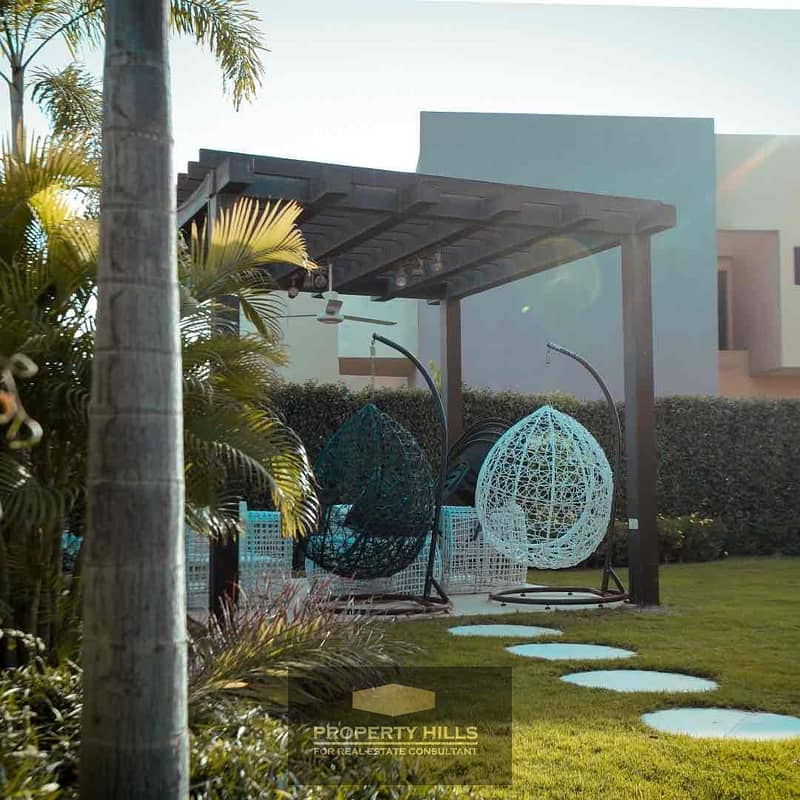 16 5559c94d-e373-4e4c-980b-00a4006f6165. jpg