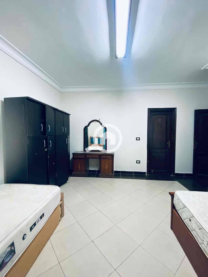 2 1c4801fb-c8bd-4e89-8fc6-6b9017afedf1. jpg