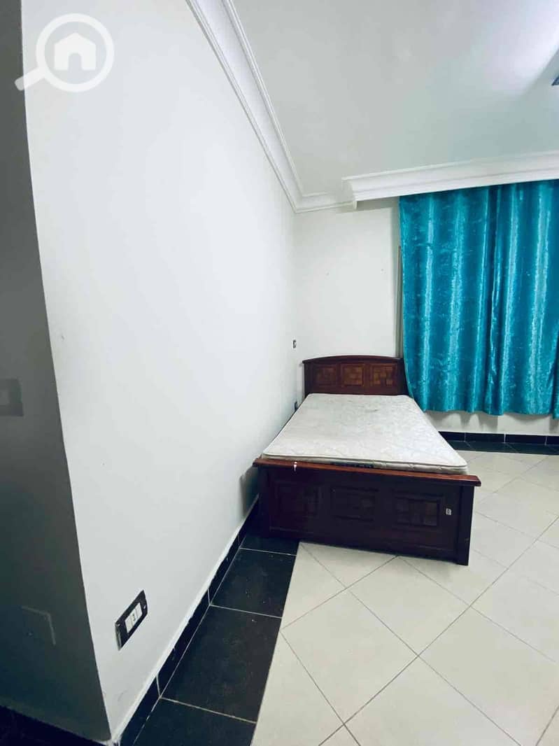 4 e5fb9f5b-34ce-4e6a-b5d4-7ea6d3cc00aa. jpg