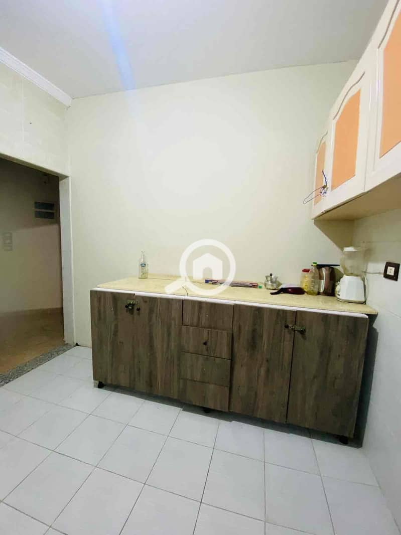 7 9c9356fb-1acf-4a94-bdaa-65812cd37240. jpg