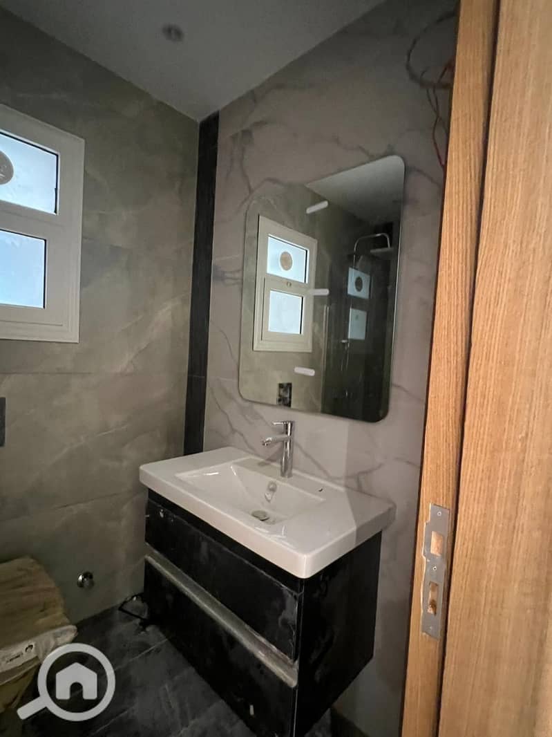 5 WhatsApp Image 2026-01-15 at 2.02. 23 AM. jpeg