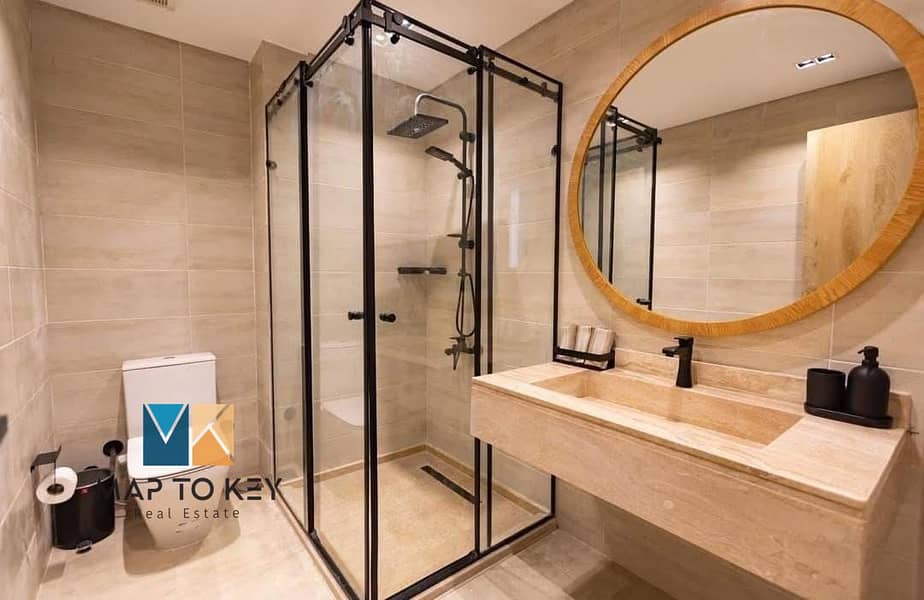 5 4540ddc7-a1a6-423d-b480-4fd36bf68a04. jpg