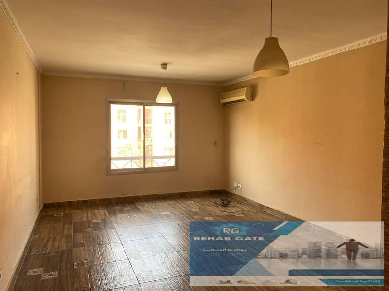 4 21814c2b-dac0-40f2-8256-43754602ad28. jpg