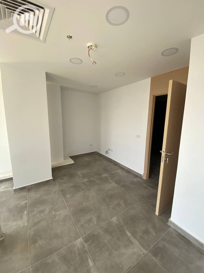 4 950079ff-663f-4174-bb6a-9d89492b6fea. jpg