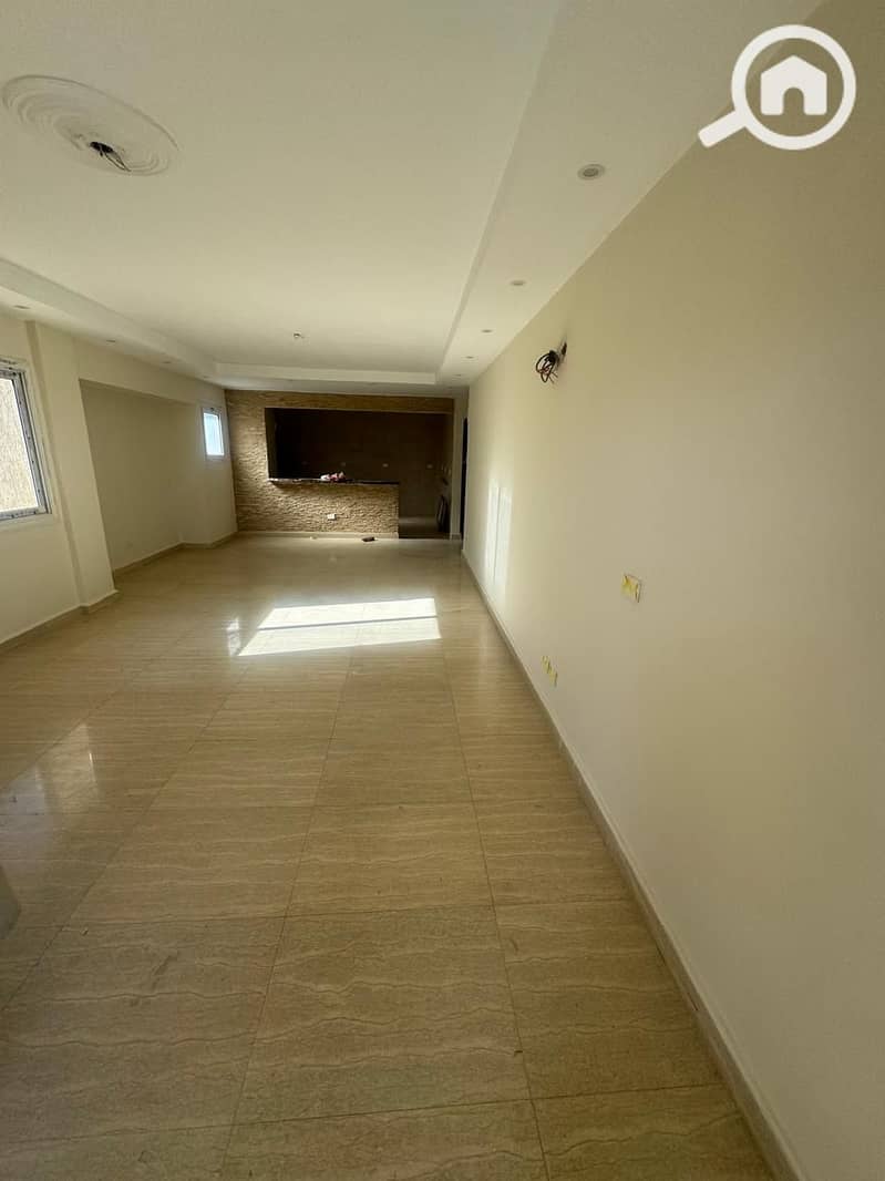 3 bf48b382-c537-42e8-a00e-f54c426df97a. jpg